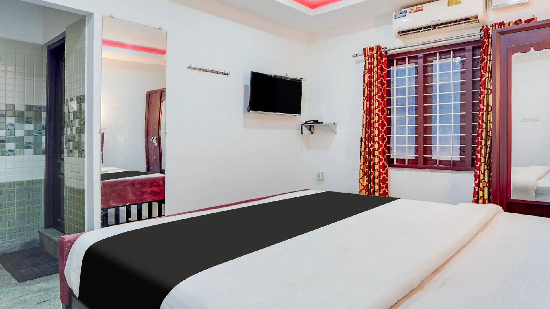 ***  Super Hotel O Aluva Town Alwaye Индия
